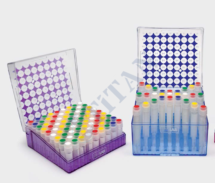 ISOLAB - 093.01.001G cryo tüp kutusu - polikarbonat - 2 ml tüpler için - menteşeli kapaklı - yeşil (1 adet / paket)