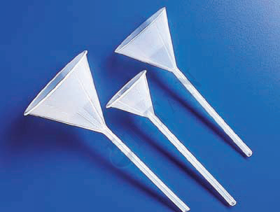 Plastik Huni  150mm